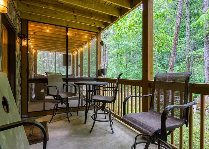 Hidden Cove Cabin